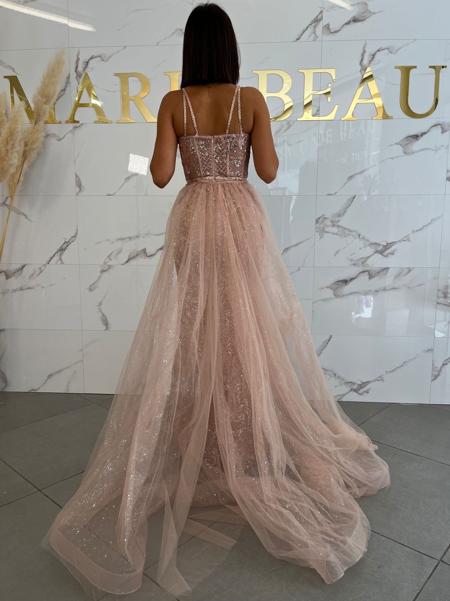 Robe Victoria